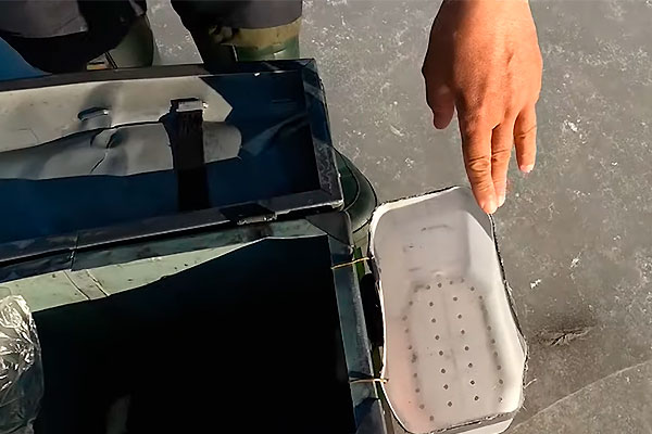 корытце с дырочками под рыбу
