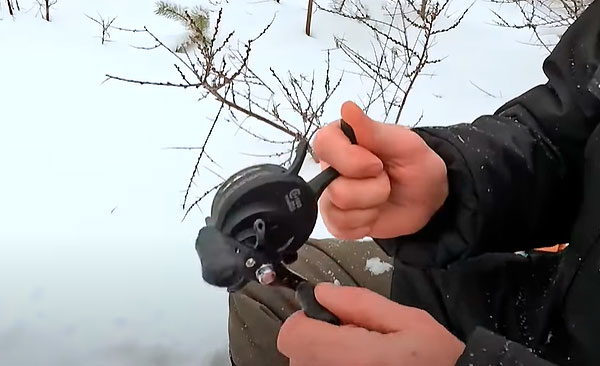 катушка для зимней рыбалки