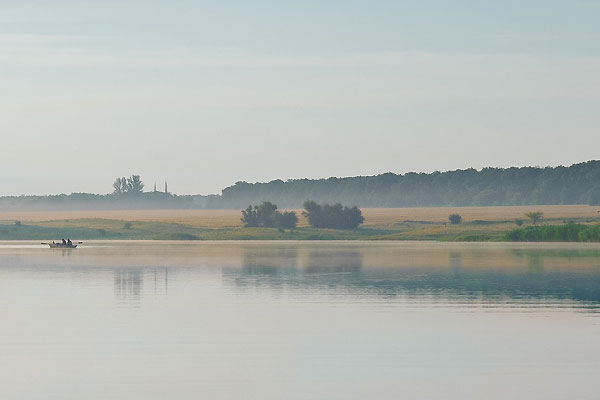 and lodka bereg 2b